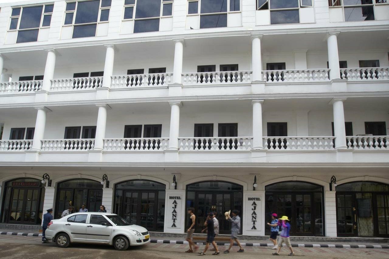 Hotel Ajanta Mumbai Ngoại thất bức ảnh