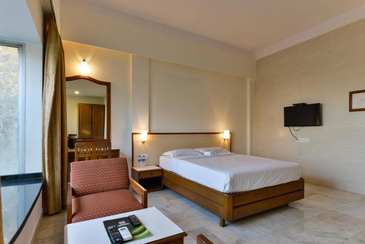 Hotel Ajanta Mumbai Ngoại thất bức ảnh