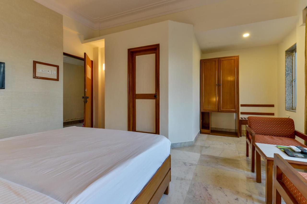 Hotel Ajanta Mumbai Ngoại thất bức ảnh